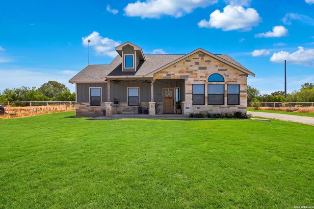 7306 TIFF NICOLE LN, Von Ormy, TX 78073