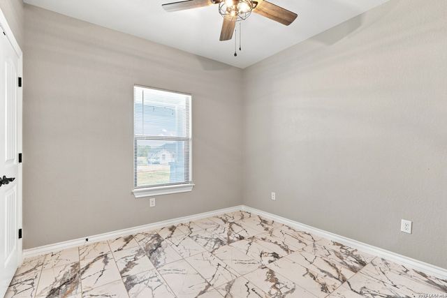 7306 TIFF NICOLE LN, Von Ormy, TX 78073