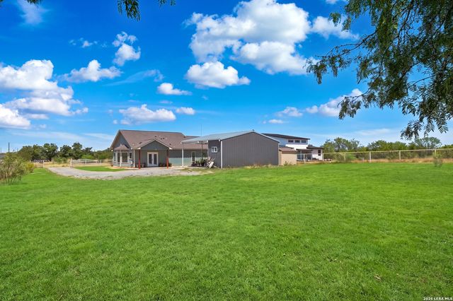7306 TIFF NICOLE LN, Von Ormy, TX 78073