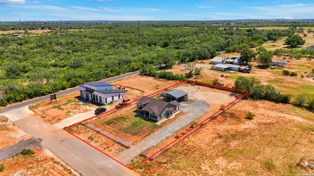 7306 TIFF NICOLE LN, Von Ormy, TX 78073
