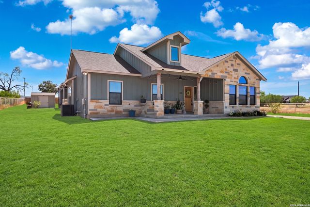 7306 TIFF NICOLE LN, Von Ormy, TX 78073