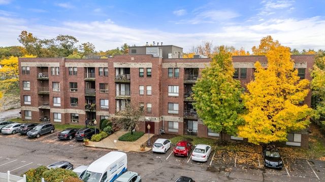 14 Heron Street 14-207, Boston, MA 02132