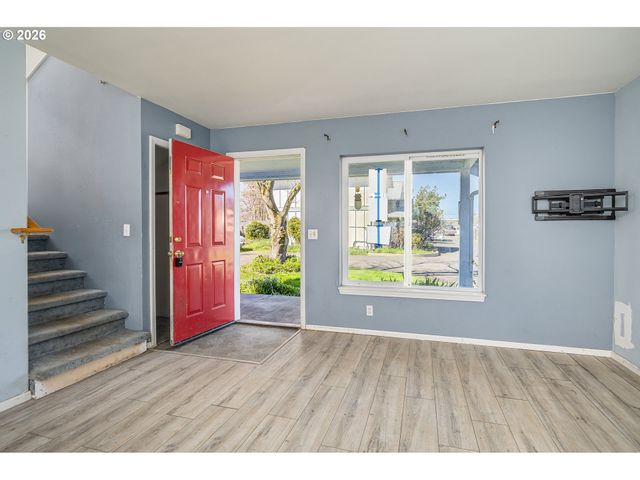 207 35TH St, Springfield, OR 97478