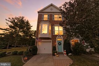 1 WEATHERLY RD, Delran, NJ 08075