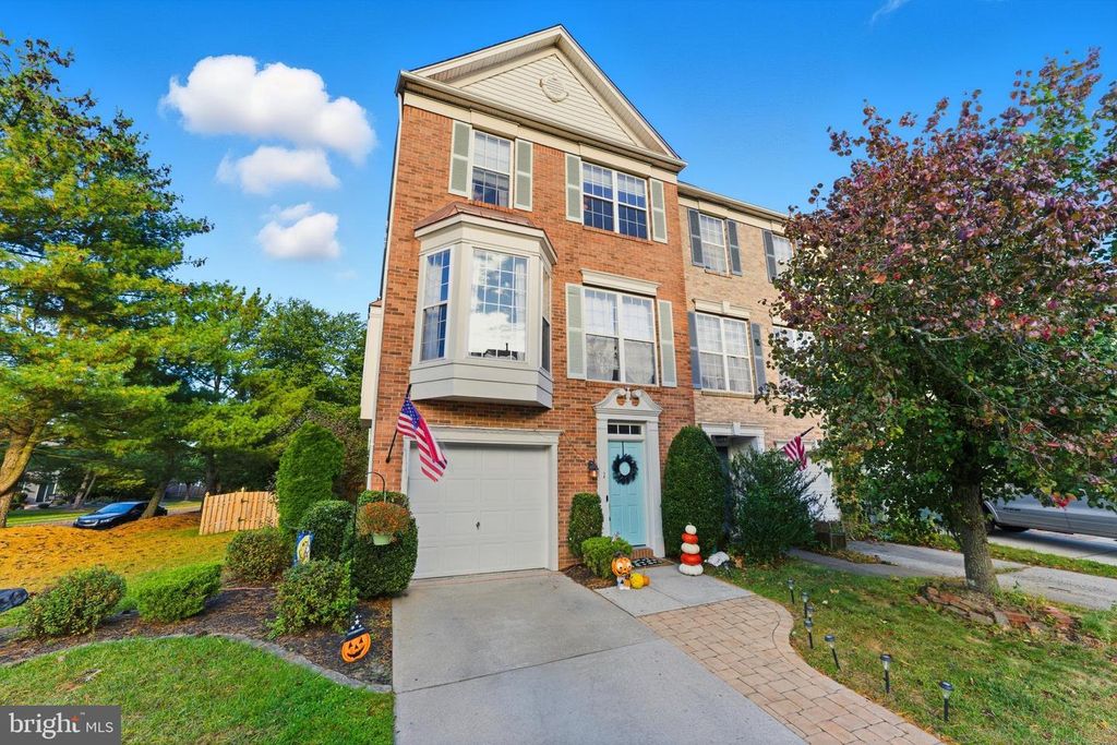 1 WEATHERLY RD, Delran, NJ 08075