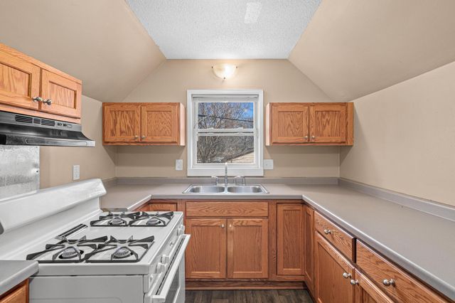 9 Acker Street W, Saint Paul, MN 55117