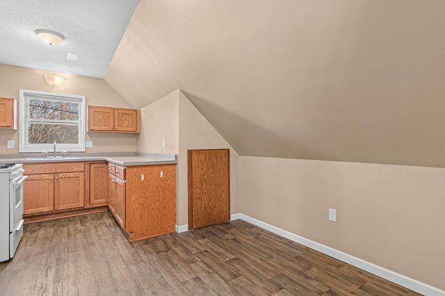 9 Acker Street W, Saint Paul, MN 55117