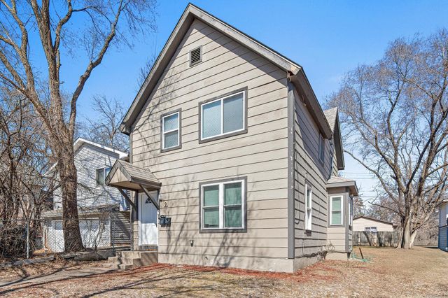 9 Acker Street W, Saint Paul, MN 55117