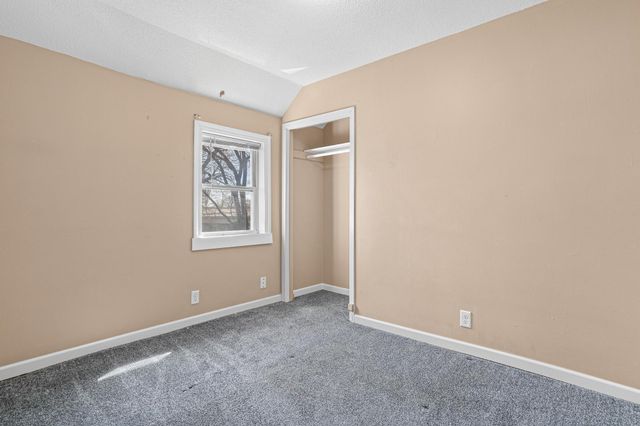 9 Acker Street W, Saint Paul, MN 55117