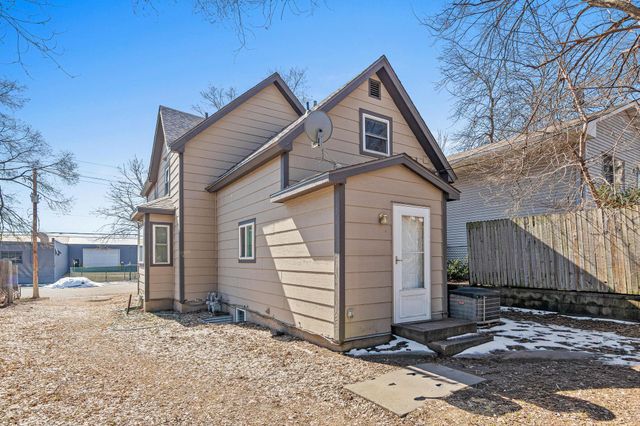 9 Acker Street W, Saint Paul, MN 55117