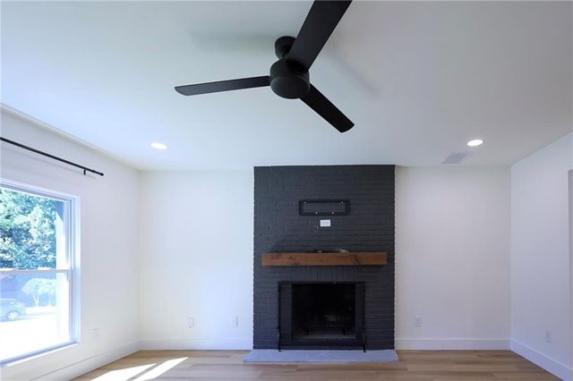 150 Hunters Cove, Roswell, GA 30076