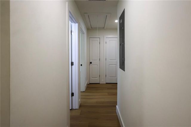 150 Hunters Cove, Roswell, GA 30076