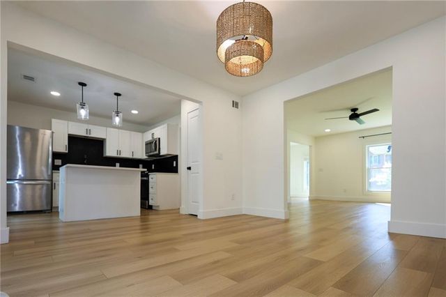 150 Hunters Cove, Roswell, GA 30076