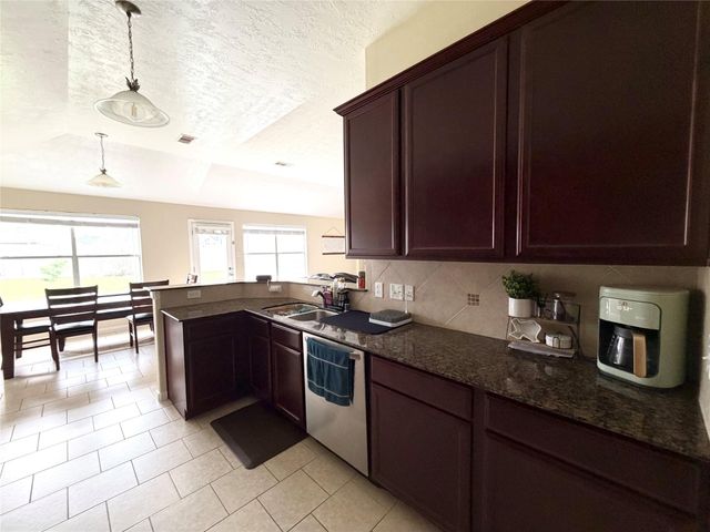 125 Long Canyon Lane, Richmond, TX 77469