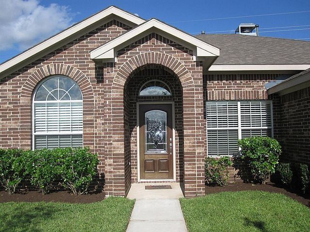 125 Long Canyon Lane, Richmond, TX 77469