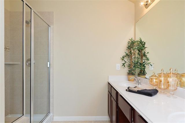 125 Long Canyon Lane, Richmond, TX 77469