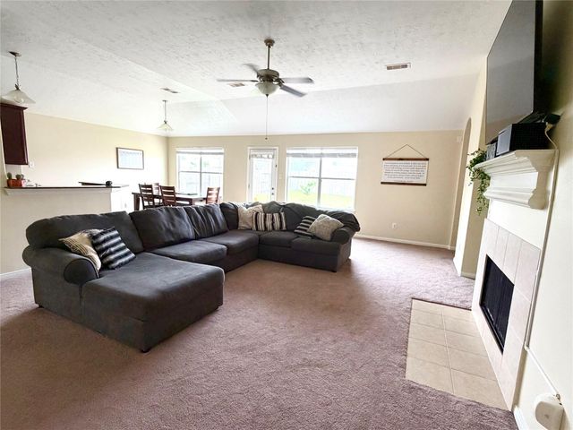 125 Long Canyon Lane, Richmond, TX 77469