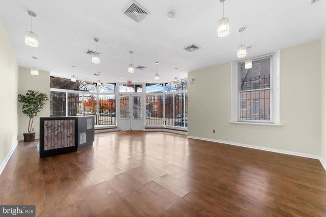 601 BERKLEY ST, Camden, NJ 08103