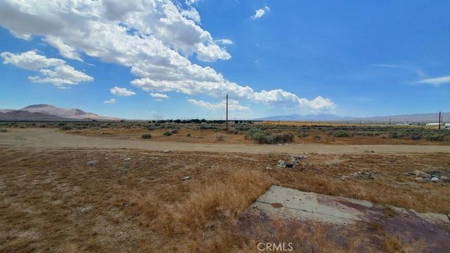 1800 Victor Avenue, Mojave, CA 93501
