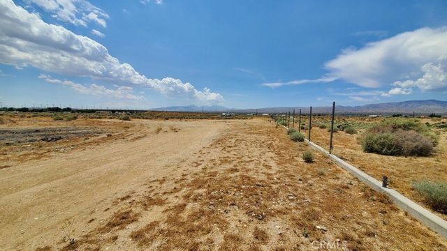 1800 Victor Avenue, Mojave, CA 93501