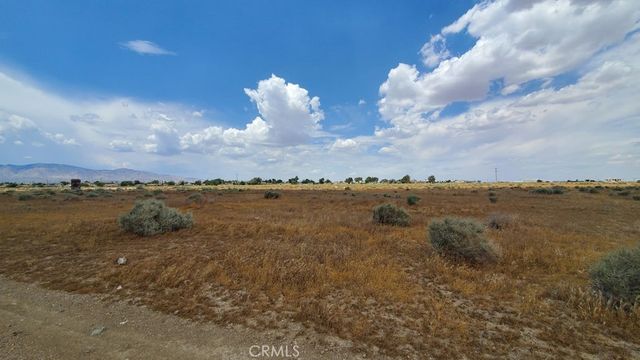 1800 Victor Avenue, Mojave, CA 93501