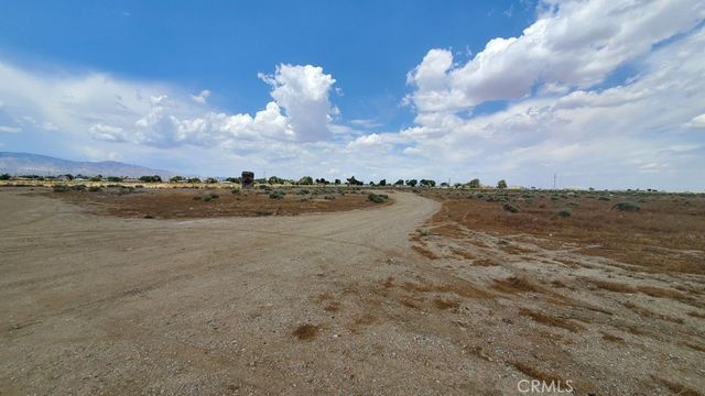 1800 Victor Avenue, Mojave, CA 93501