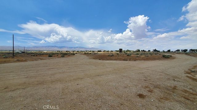 1800 Victor Avenue, Mojave, CA 93501