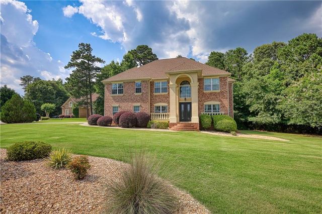 1901 Grandiose Court, Conyers, GA 30012
