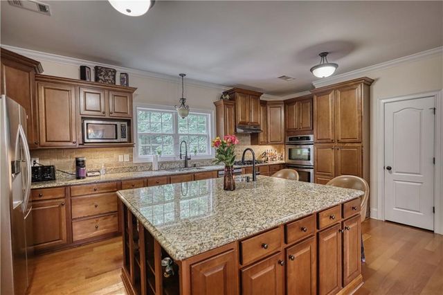 1901 Grandiose Court, Conyers, GA 30012