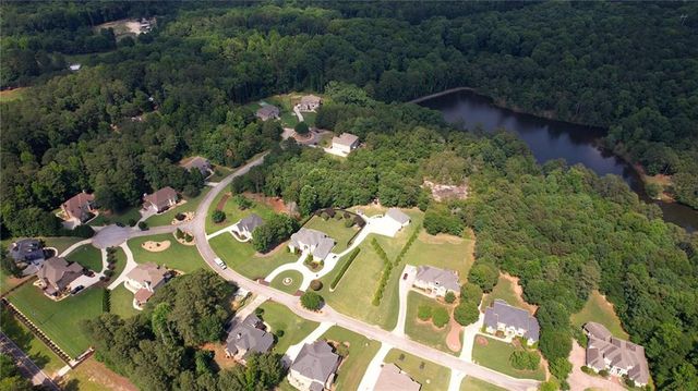 1901 Grandiose Court, Conyers, GA 30012