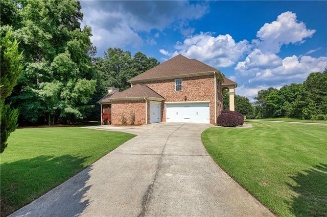 1901 Grandiose Court, Conyers, GA 30012