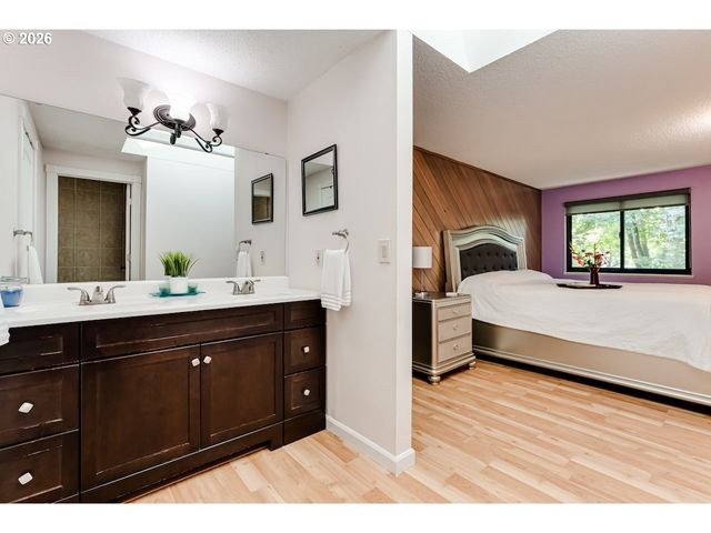 1829 Russet Dr, Eugene, OR 97401