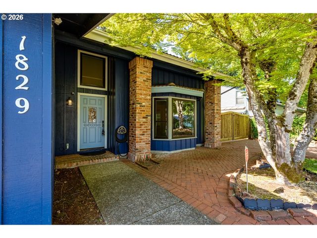 1829 Russet Dr, Eugene, OR 97401