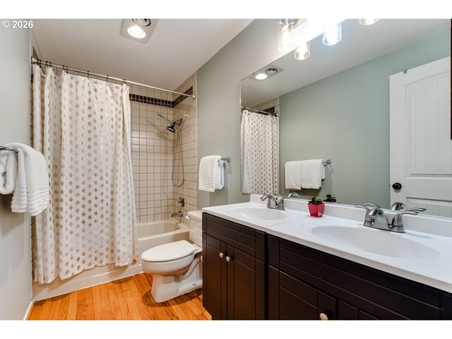 1829 Russet Dr, Eugene, OR 97401