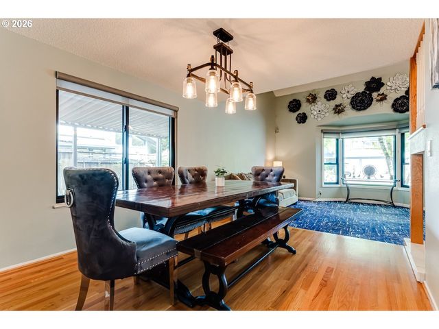 1829 Russet Dr, Eugene, OR 97401