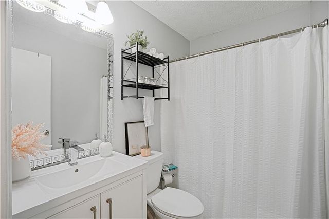 1528 Carriage Lane, Jonesboro, GA 30238