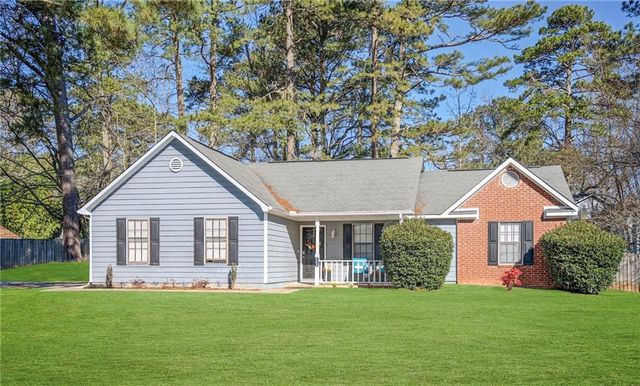 1528 Carriage Lane, Jonesboro, GA 30238