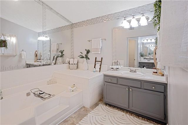 1528 Carriage Lane, Jonesboro, GA 30238