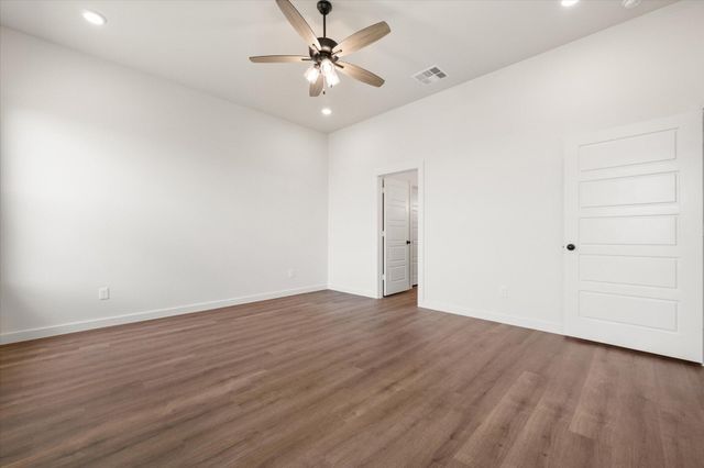 12002 Kewanee Avenue, Lubbock, TX 79424