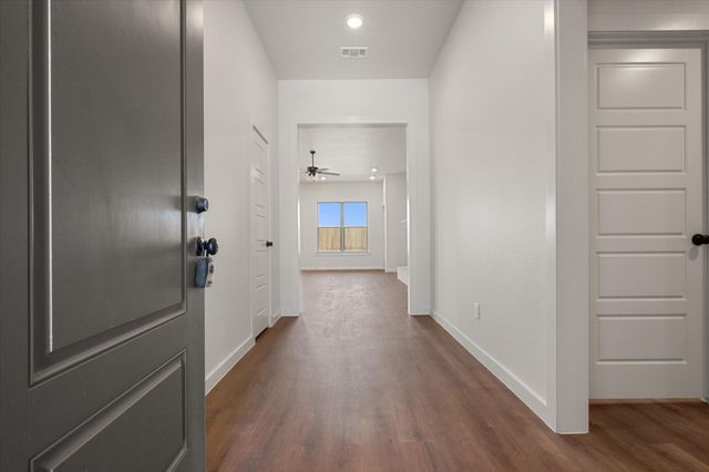 12002 Kewanee Avenue, Lubbock, TX 79424