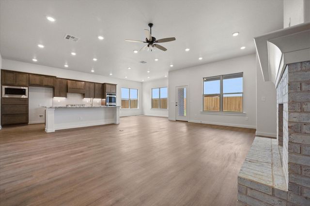 12002 Kewanee Avenue, Lubbock, TX 79424