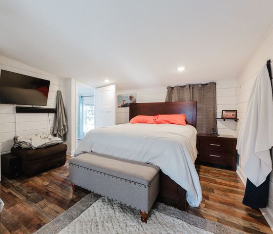 27 Cecile St, Lincoln, RI 02865