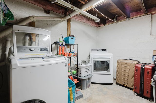 27 Cecile St, Lincoln, RI 02865