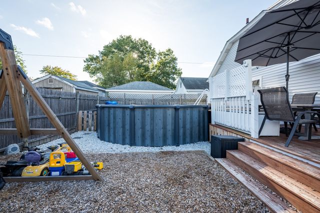 27 Cecile St, Lincoln, RI 02865