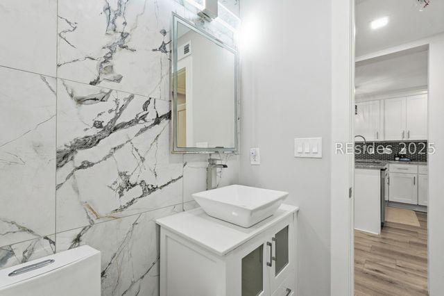 239 Beach City Rd Apt 2113, Hilton Head Island, SC 29926