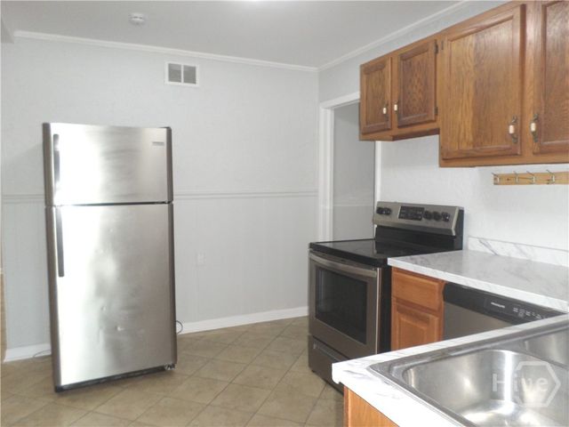 213 Olmstead Place, Garden City, GA 31408