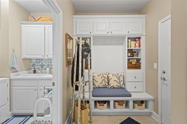 6707 AMHERST Drive, Hoschton, GA 30548