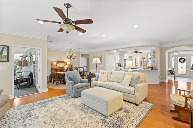 6707 AMHERST Drive, Hoschton, GA 30548