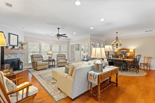 6707 AMHERST Drive, Hoschton, GA 30548