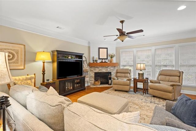 6707 AMHERST Drive, Hoschton, GA 30548